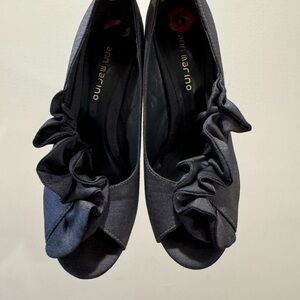 Ann Marino Women's Black Peep Toe Shoes